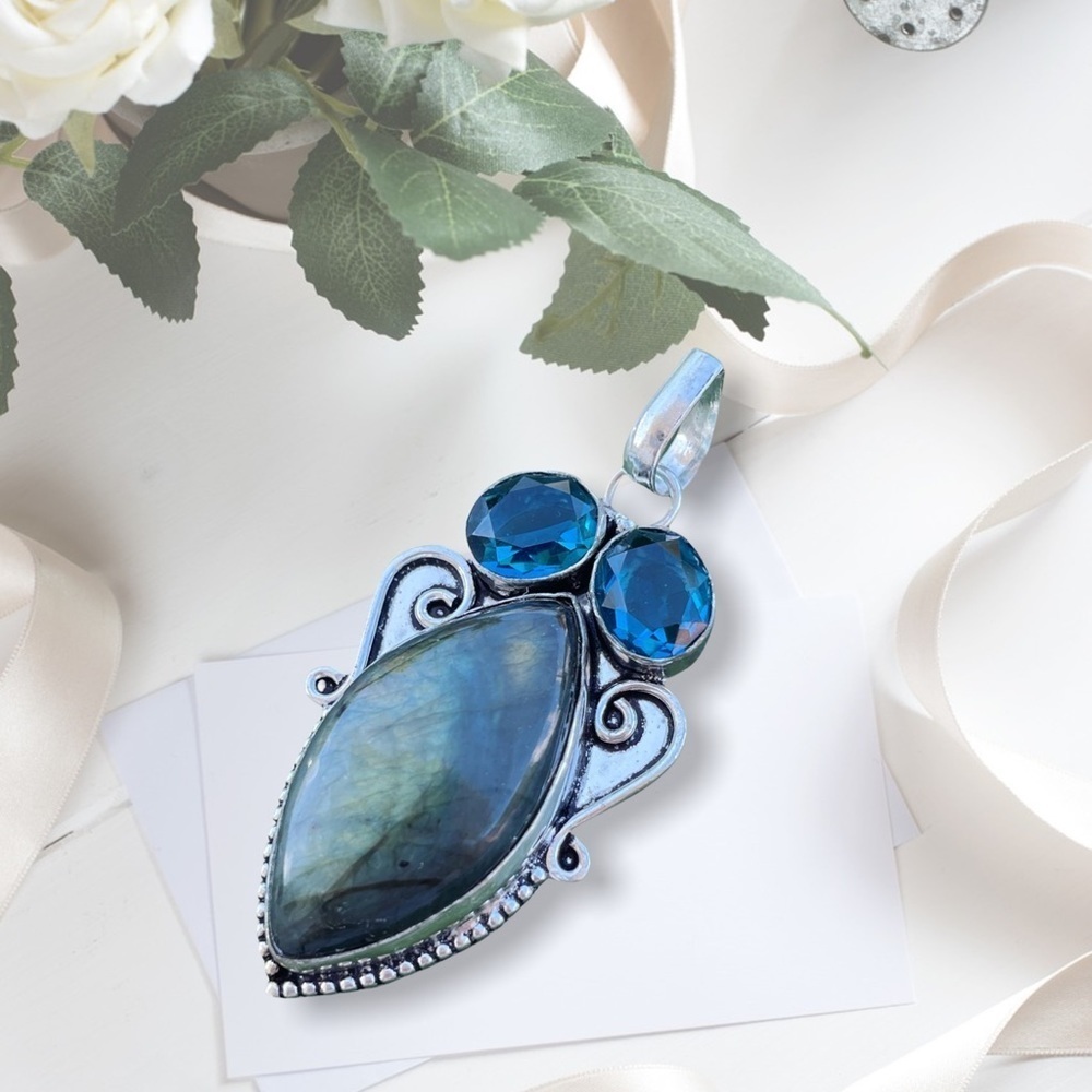 Sterling Silver Jewelry 925 Labradorite Gemstone Pendant London Blue Topaz - Picture 4 of 13